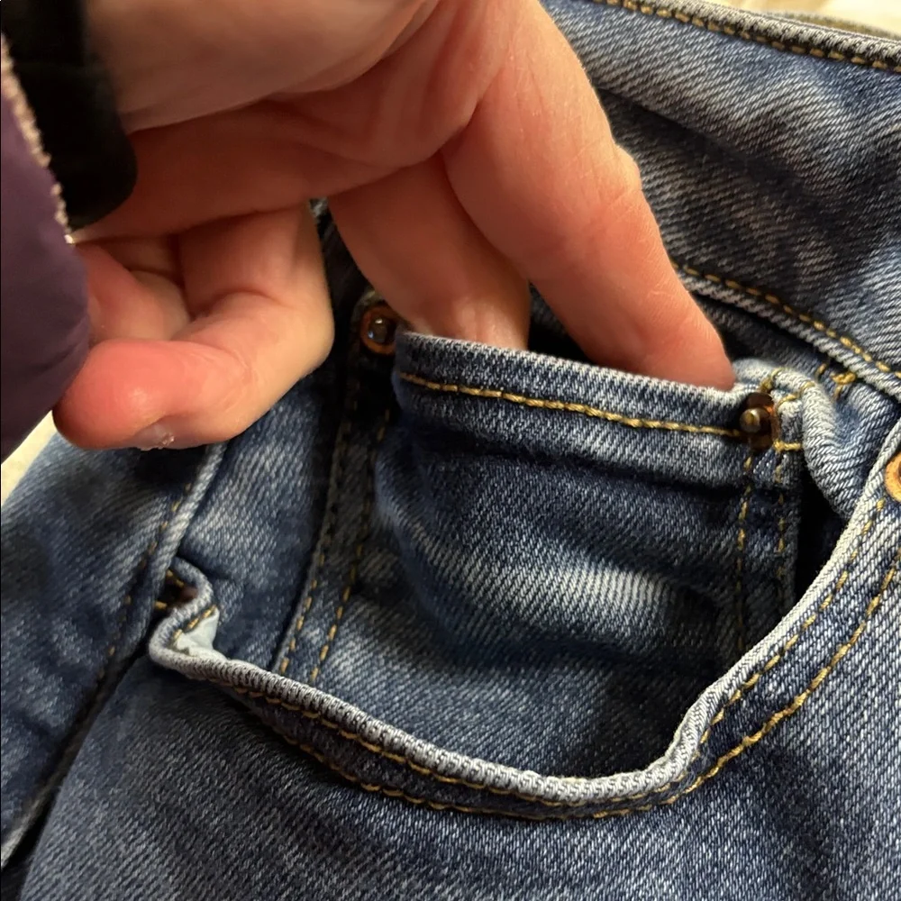 Time and Tru Light Blue Skinny Jeans - Picture 5 of 6